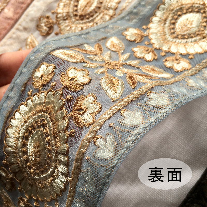 【b-100】　１ロール（約8ｍ）販売　幅広インド刺繍リボン